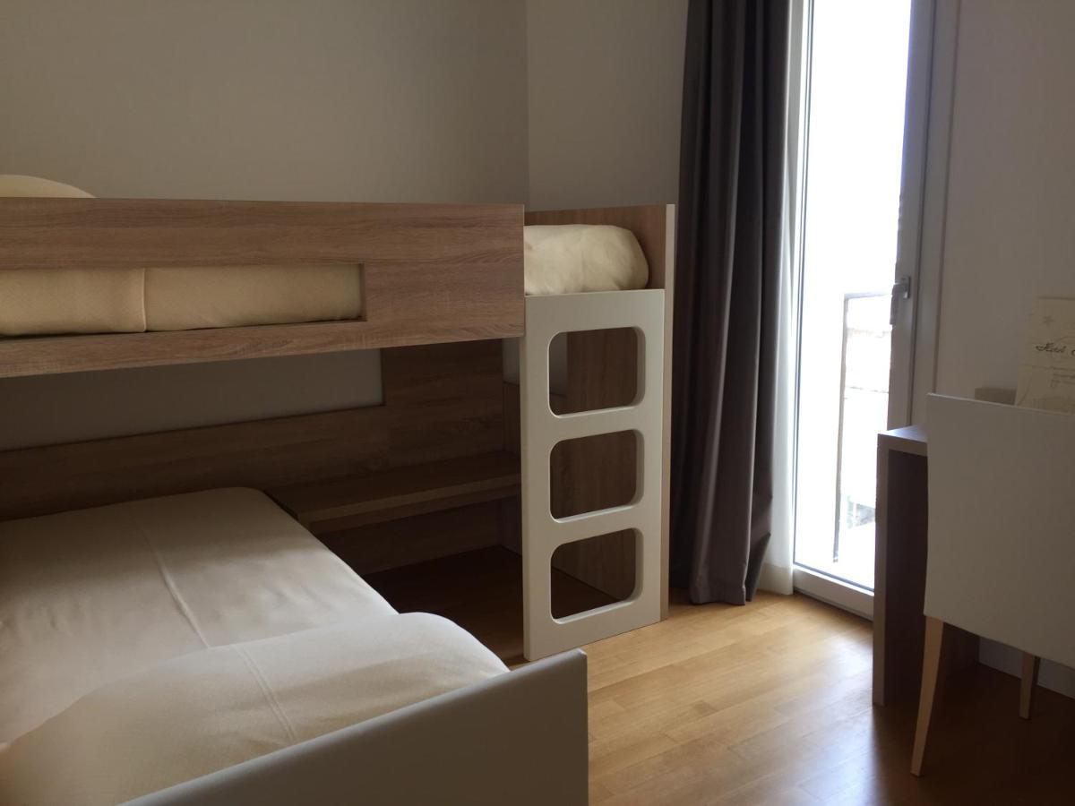Hotel Italy Bibione Exterior foto