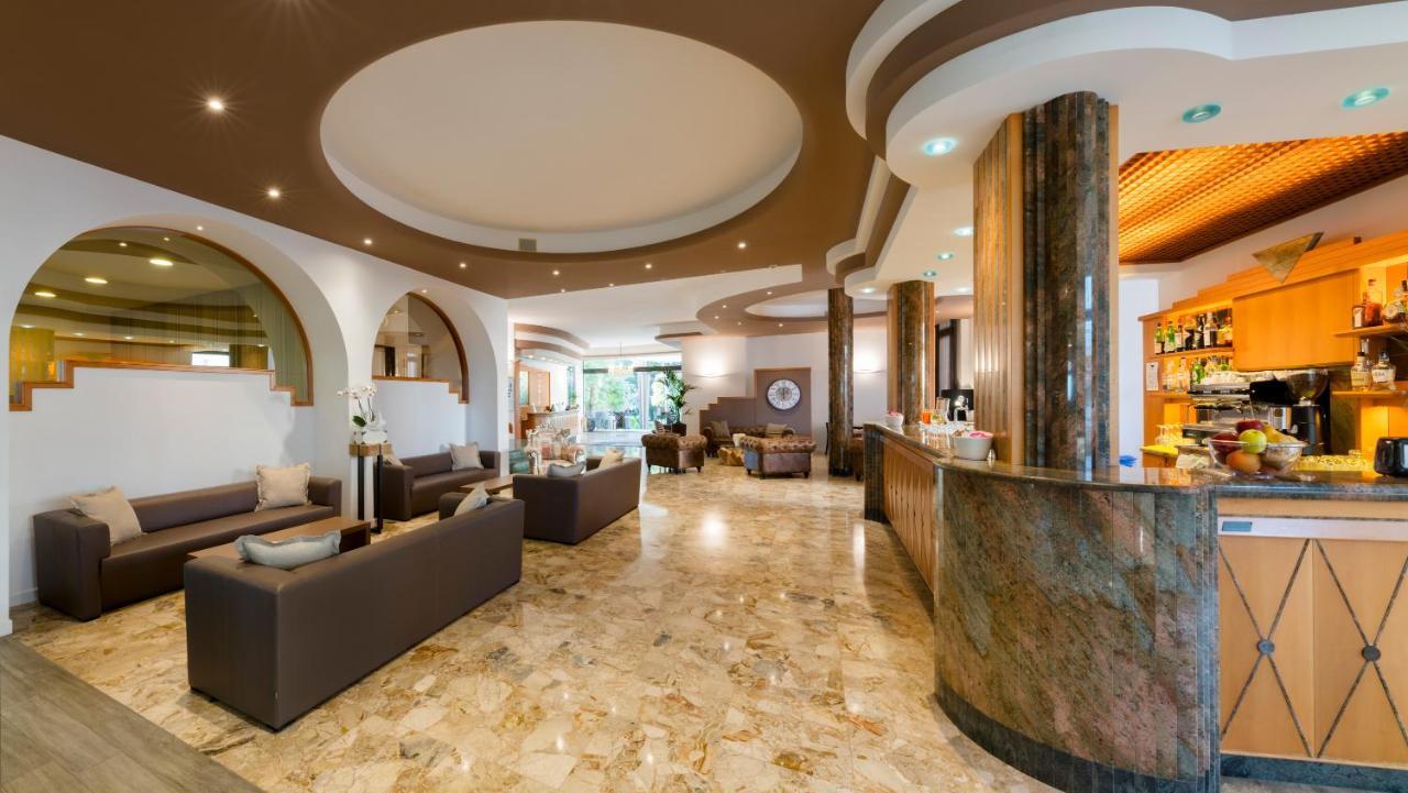 Hotel Italy Bibione Exterior foto