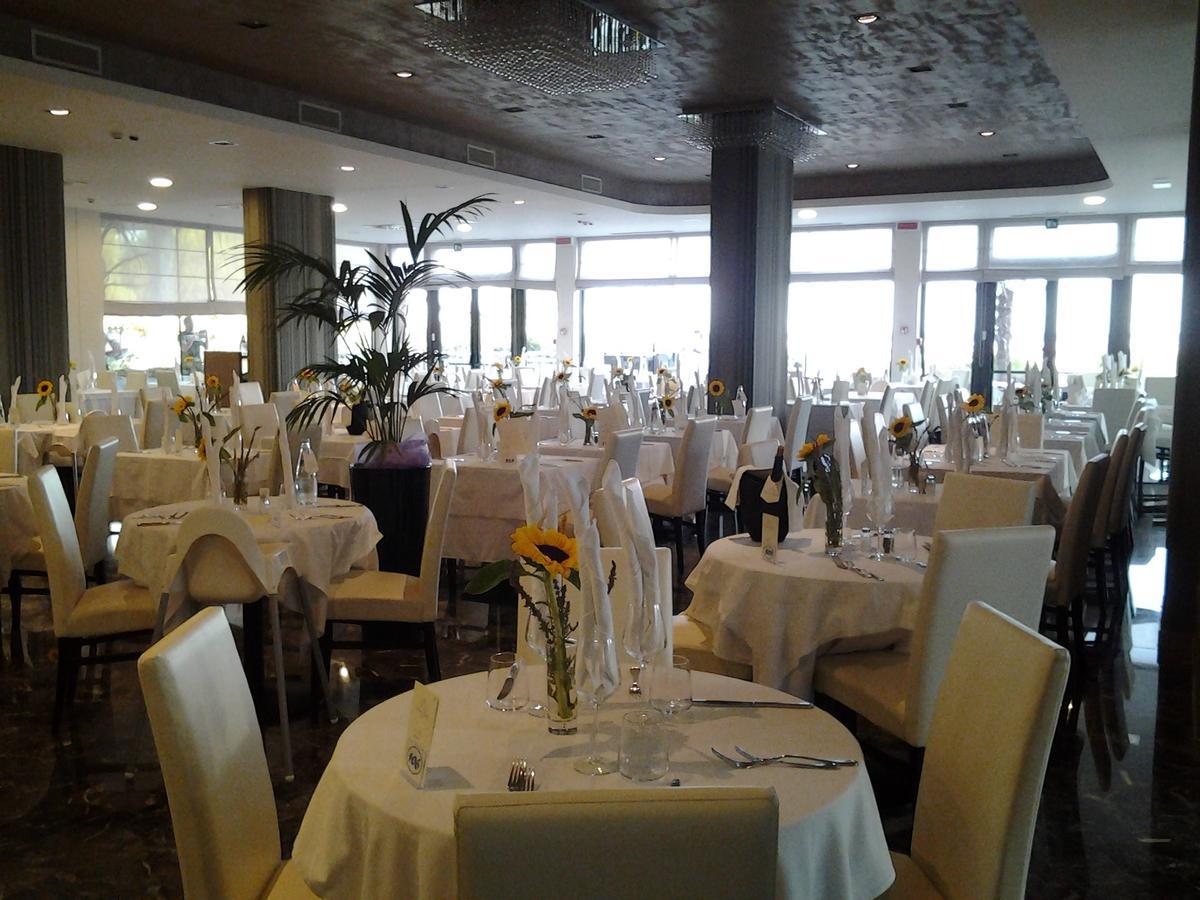 Hotel Italy Bibione Exterior foto